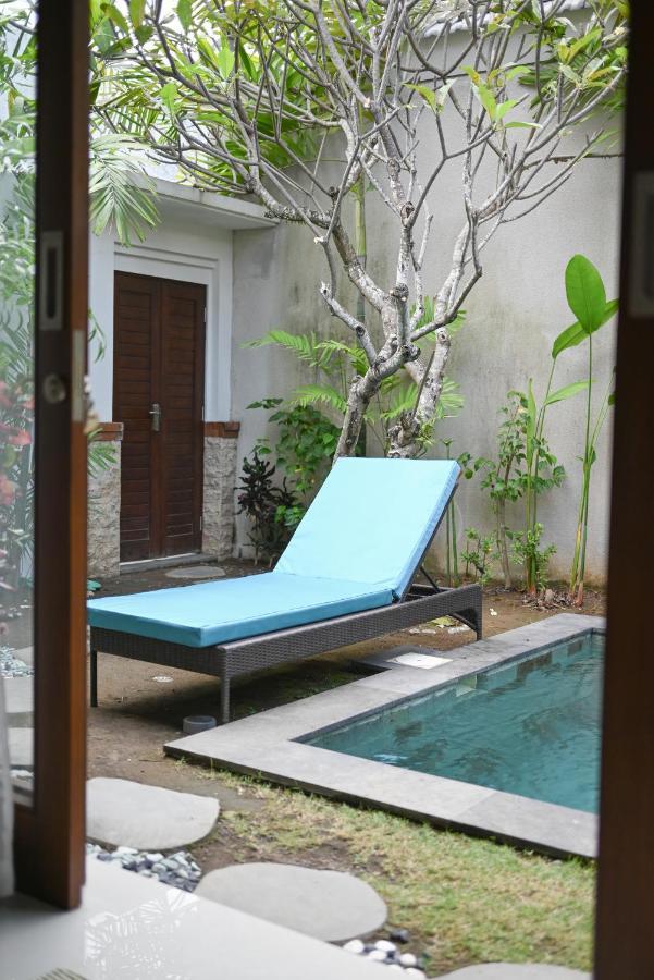 Laksmi Legian Villa *